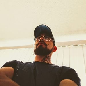 Meet your Posher, Christian